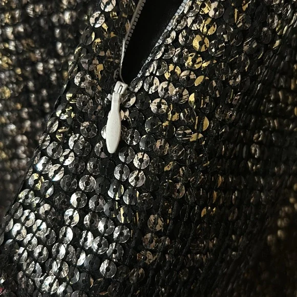 Bcbg MazAxria black and white pleated cuffs long sleeves dress Size 4 - Picture 11 of 17